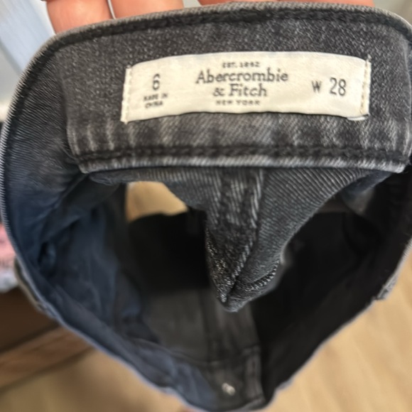 Abercrombie & Fitch Low Rise Black Stretch Denim Cutoff Shorts Frayed Cuff-6 - Picture 4 of 4